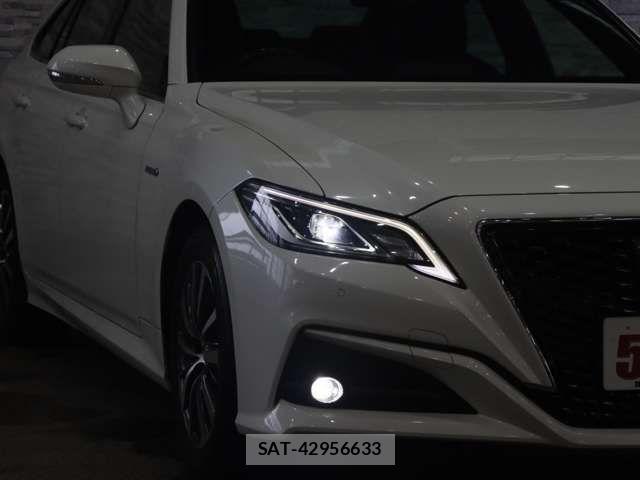 Toyota CROWN SEDAN 2019-03 7978899-14
