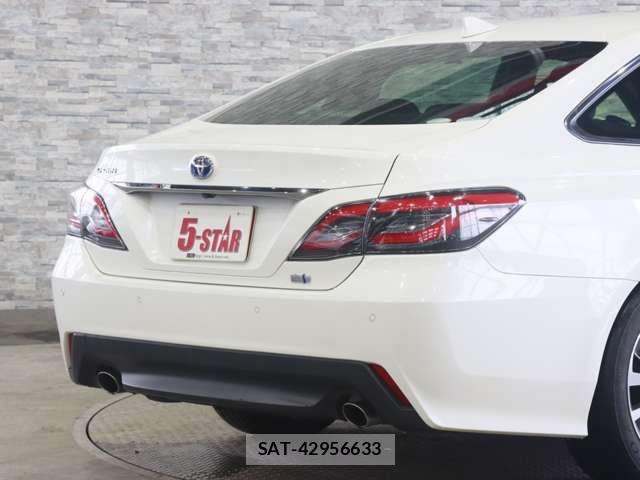 Toyota CROWN SEDAN 2019-03 7978899-17