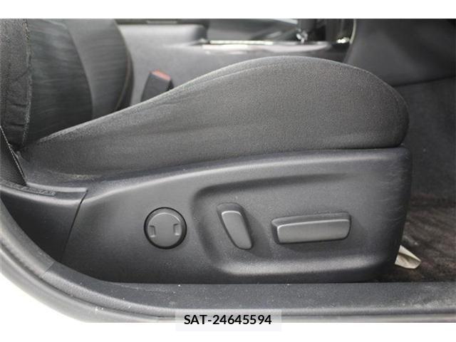 Toyota CROWN SEDAN 2015-09 7978895-27