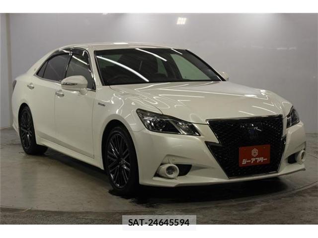 Toyota CROWN SEDAN 2015-09 7978895-2