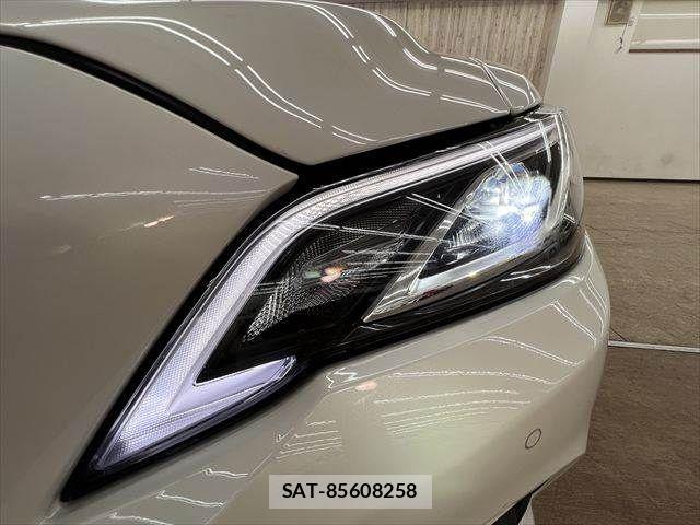Toyota CROWN SEDAN 2019-05 8035052-10