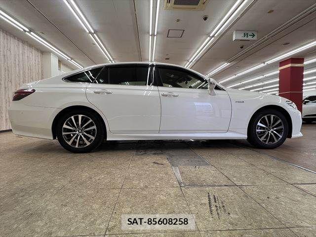 Toyota CROWN SEDAN 2019-05 8035052-15