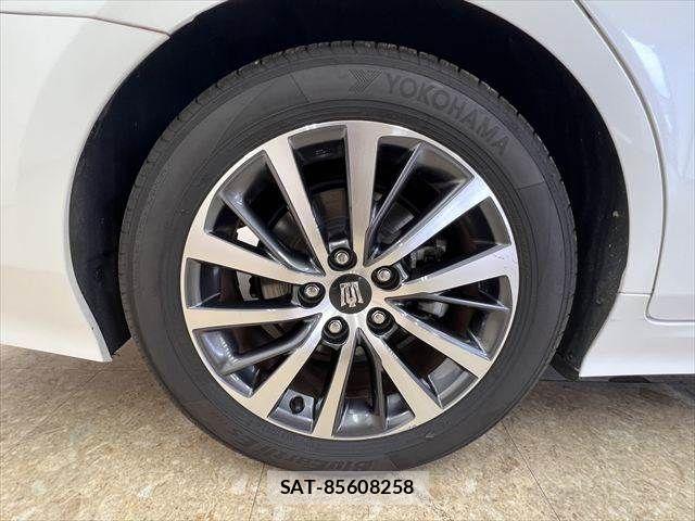 Toyota CROWN SEDAN 2019-05 8035052-26