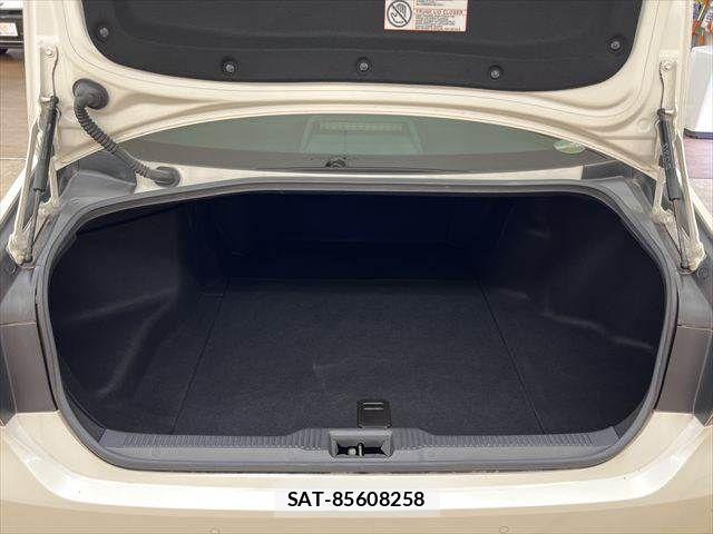 Toyota CROWN SEDAN 2019-05 8035052-8