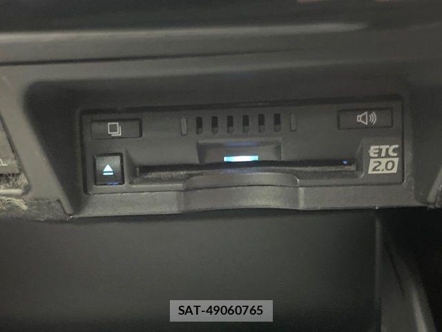 Toyota CROWN SEDAN 2019-09 8035059-5