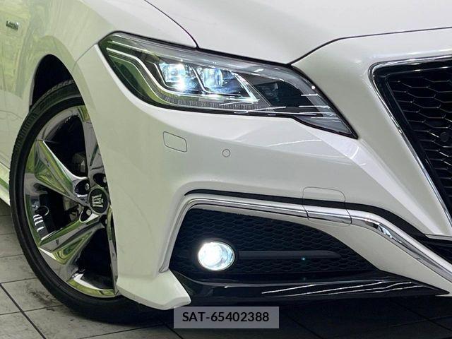 Toyota CROWN SEDAN 2018-08 8035043-11