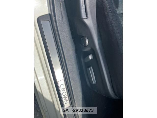 Toyota CROWN SEDAN 2016-03 8035063-15