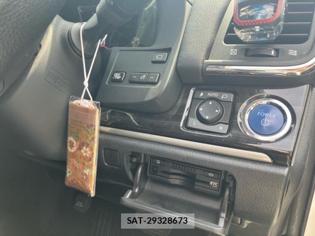 Toyota CROWN SEDAN 2016-03 8035063-16