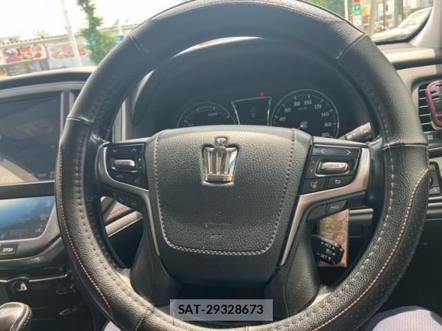 Toyota CROWN SEDAN 2016-03 8035063-17
