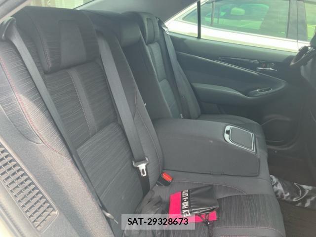 Toyota CROWN SEDAN 2016-03 8035063-26