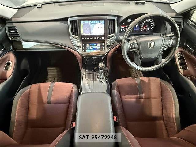 Toyota CROWN SEDAN 2013-05 8035066-1