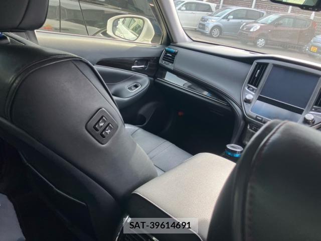 Toyota CROWN SEDAN 2015-11 8035064-9