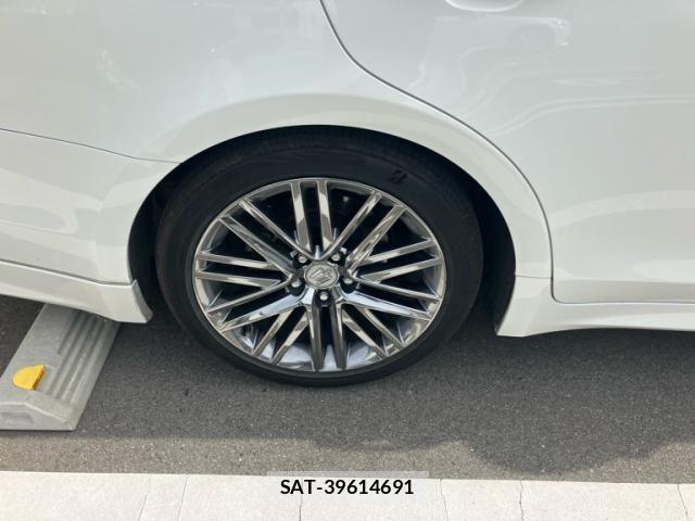 Toyota CROWN SEDAN 2015-11 8035064-4