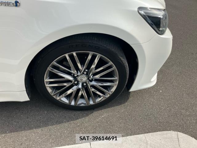 Toyota CROWN SEDAN 2015-11 8035064-5