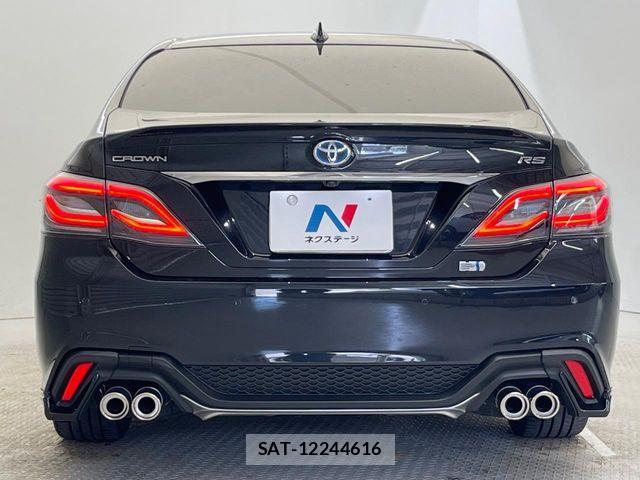 Toyota CROWN SEDAN 2018-10 8035040-15