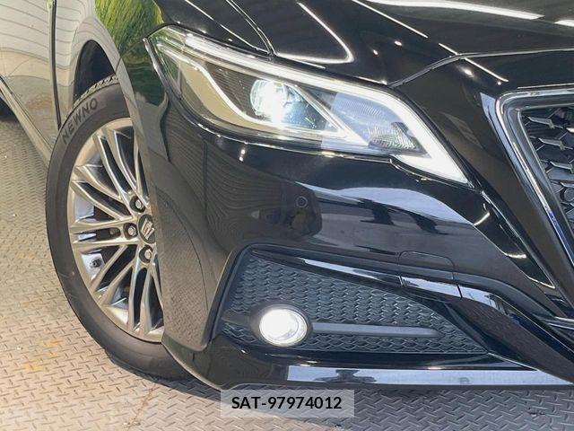 Toyota CROWN SEDAN 2021-08 8035039-11