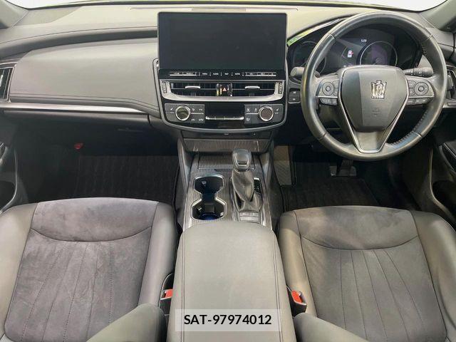 Toyota CROWN SEDAN 2021-08 8035039-1
