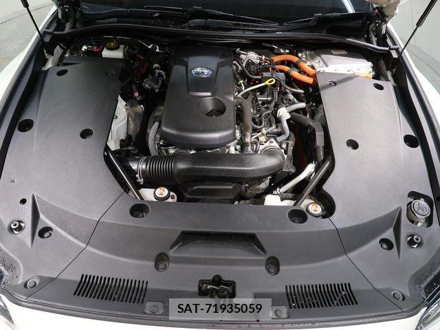Toyota CROWN SEDAN 2020-09 8035044-18