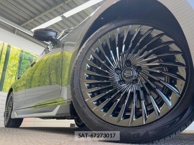 Toyota CROWN SEDAN 2024-11 8035033-4
