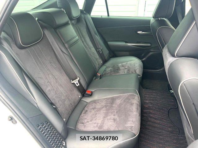 Toyota CROWN SEDAN 2019-04 8035062-8