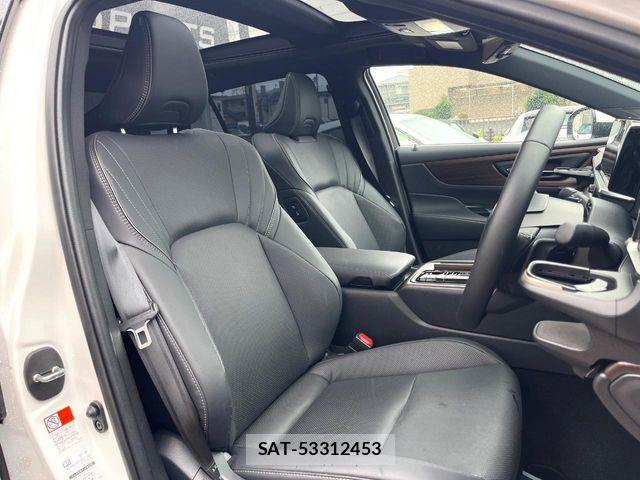 Toyota CROWN SEDAN 2024-12 8035035-8