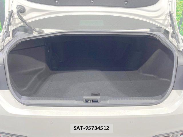 Toyota CROWN SEDAN 2019-03 8035048-9