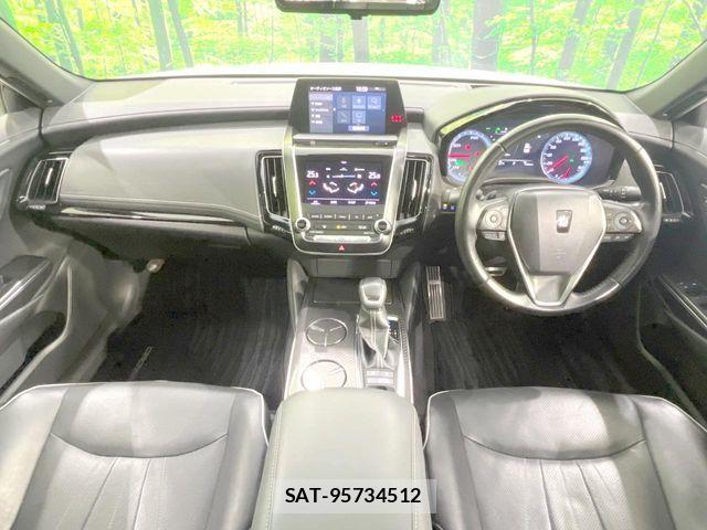 Toyota CROWN SEDAN 2019-03 8035048-1
