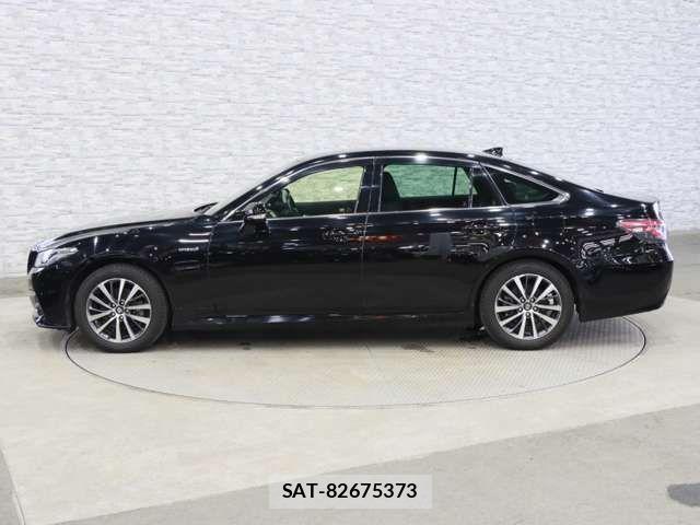 Toyota CROWN SEDAN 2019-06 8035061-11