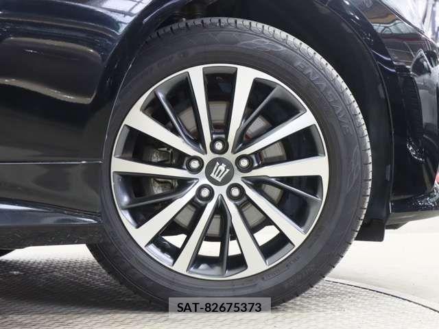 Toyota CROWN SEDAN 2019-06 8035061-19