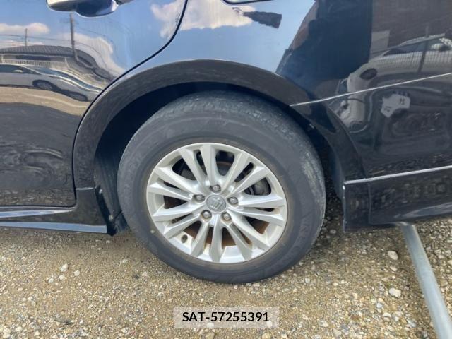 Toyota CROWN SEDAN 2014-11 8035071-4