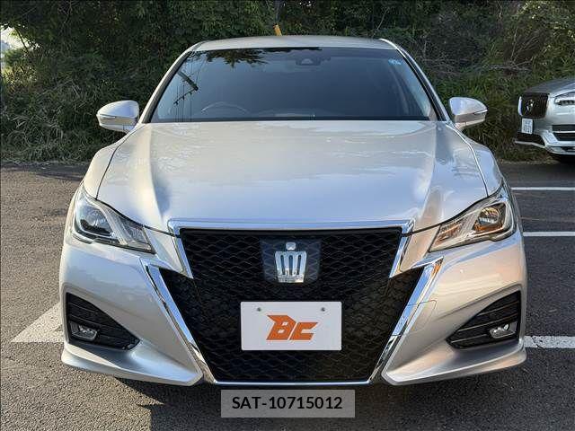Toyota CROWN SEDAN 2017-04 8035069-20