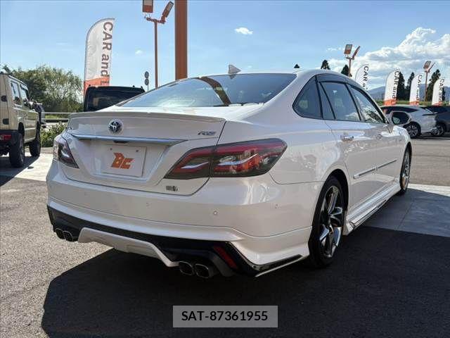 Toyota CROWN SEDAN 2018-07 8035051-12