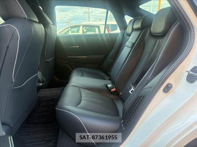 Toyota CROWN SEDAN 2018-07 8035051-17