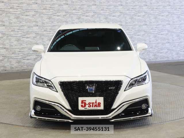 Toyota CROWN SEDAN 2018-10 8035060-10