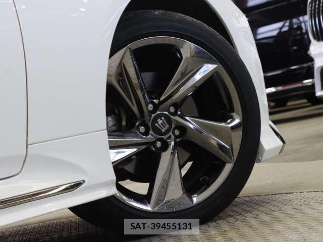Toyota CROWN SEDAN 2018-10 8035060-17