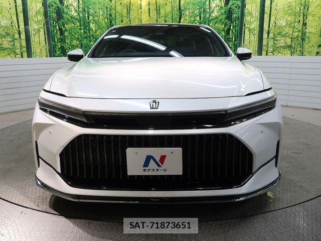 Toyota CROWN SEDAN 2024-03 8035034-1