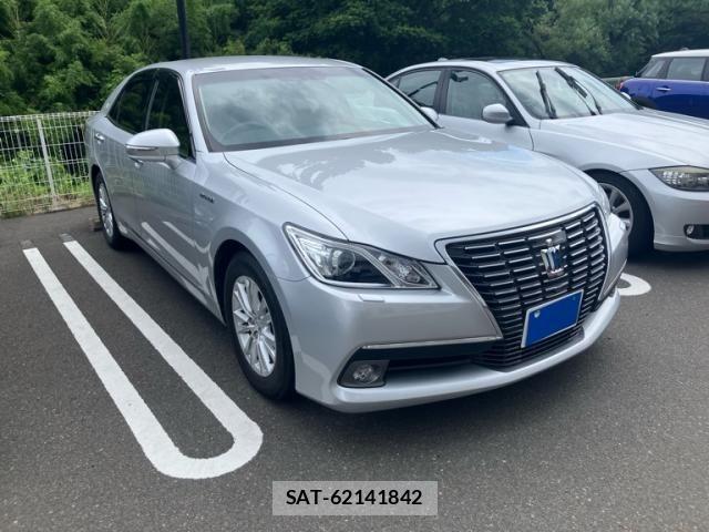 Toyota CROWN SEDAN 2013-11 8035070-1