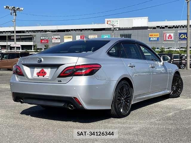 Toyota CROWN SEDAN 2020-06 8035050-2