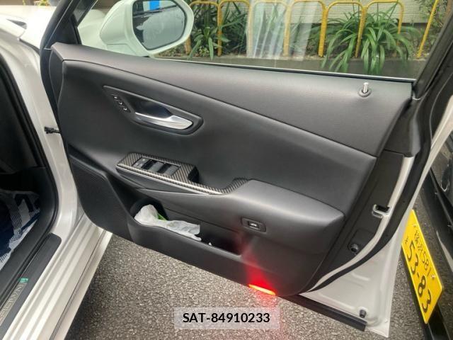 Toyota CROWN SEDAN 2021-01 8035036-10