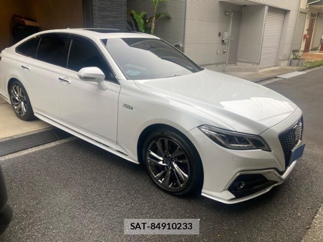 Toyota CROWN SEDAN 2021-01 8035036-2