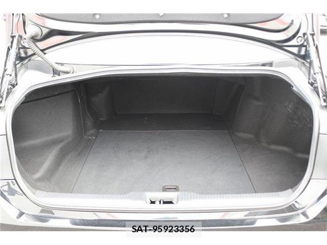 Toyota CROWN SEDAN 2019-08 8073395-25