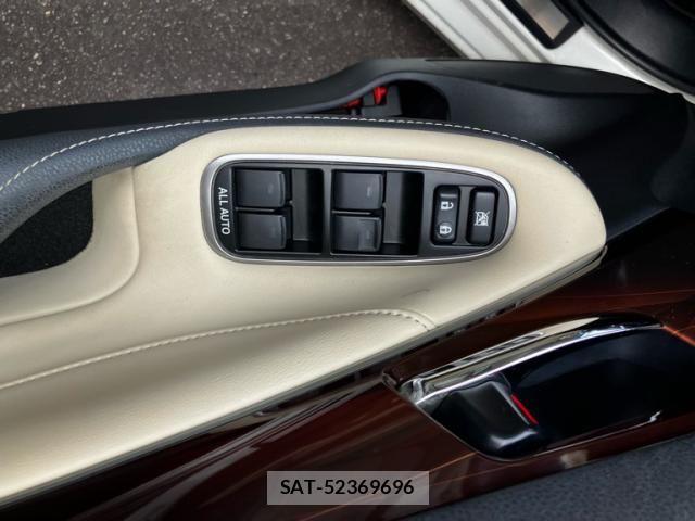 Toyota CROWN SEDAN 2014-07 8073403-20