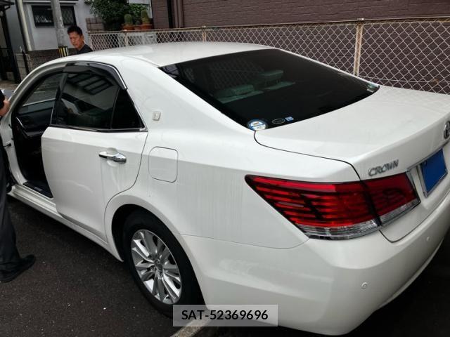 Toyota CROWN SEDAN 2014-07 8073403-8