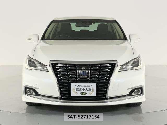 Toyota CROWN SEDAN 2017-06 8073399-1