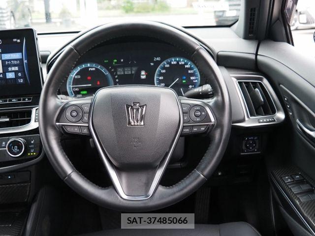 Toyota CROWN SEDAN 2021-06 8073386-16