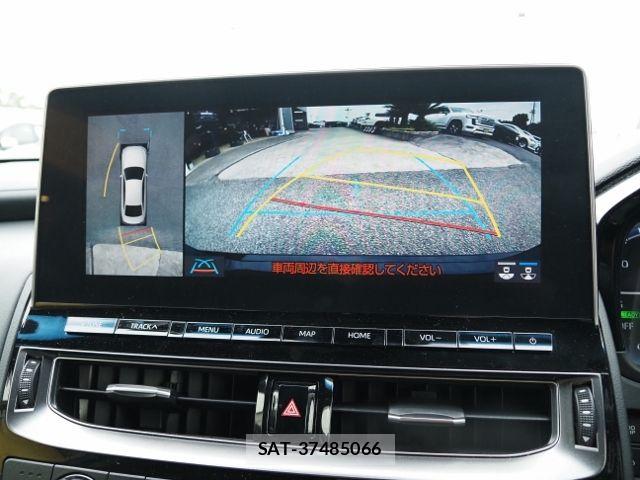 Toyota CROWN SEDAN 2021-06 8073386-18
