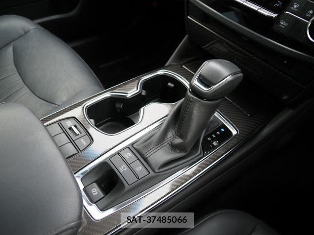 Toyota CROWN SEDAN 2021-06 8073386-28