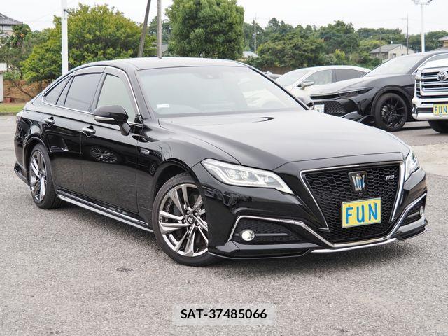 Toyota CROWN SEDAN 2021-06 8073386-2