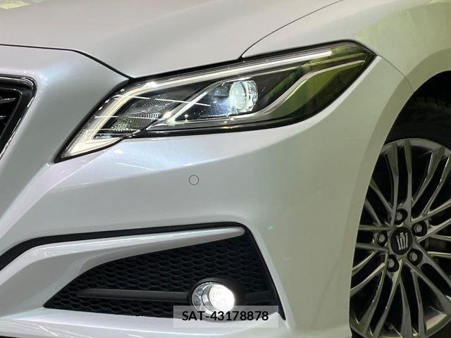 Toyota CROWN SEDAN 2020-12 8073388-11