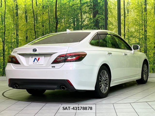Toyota CROWN SEDAN 2020-12 8073388-16